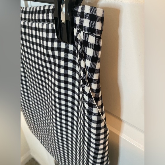 Checkered Mini Skirt (Forever 21) - Picture 3 of 8
